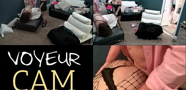  Amateur swingers in sexy lingerie pussy fucked in group sex